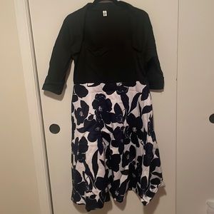 Vintage Inspired Cocktail Dress Black Top with White & Navy Floral Bottom (XXL)